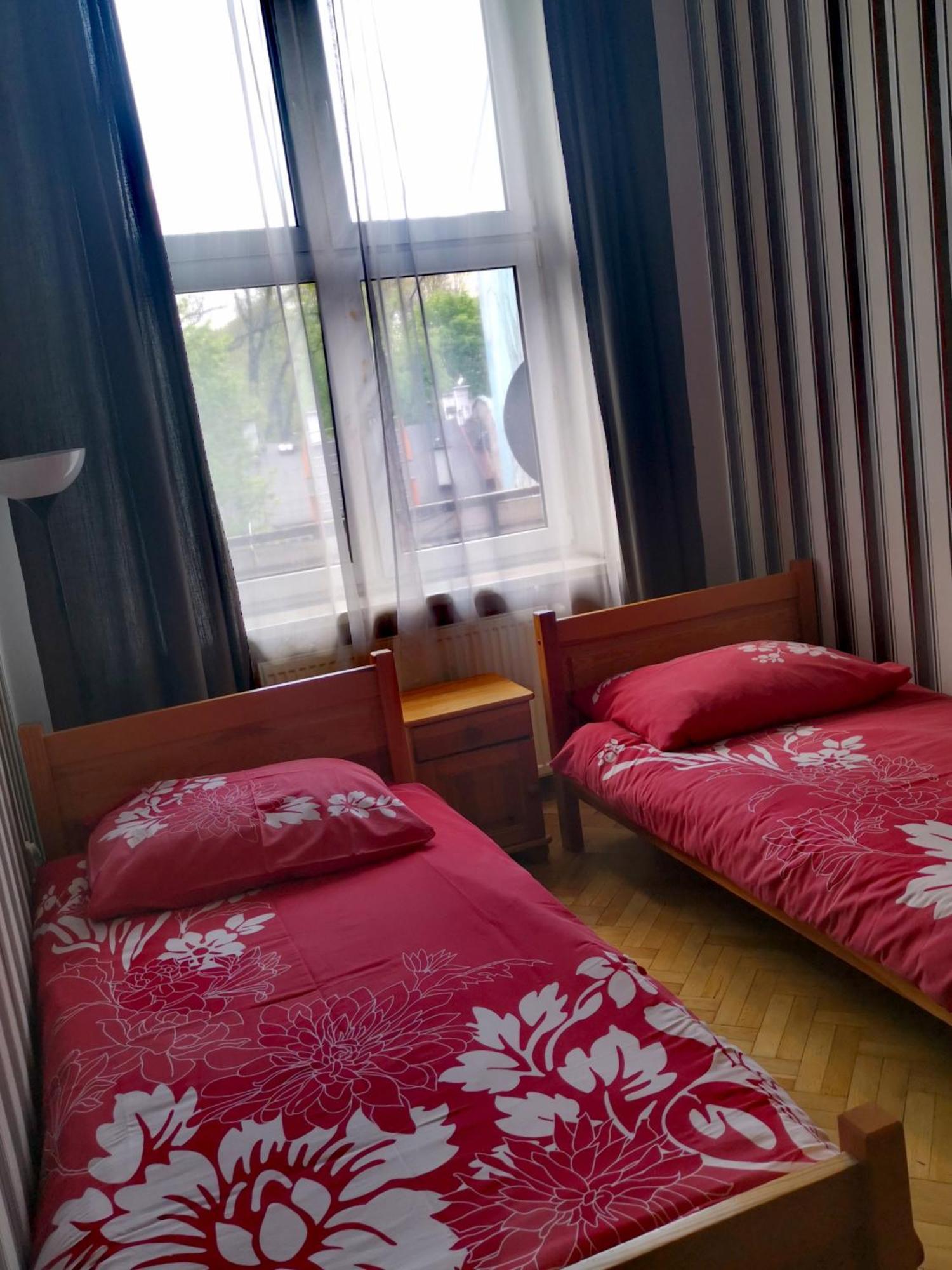 Hostel 4You บีเอสโก-เบียวา ภายนอก รูปภาพ